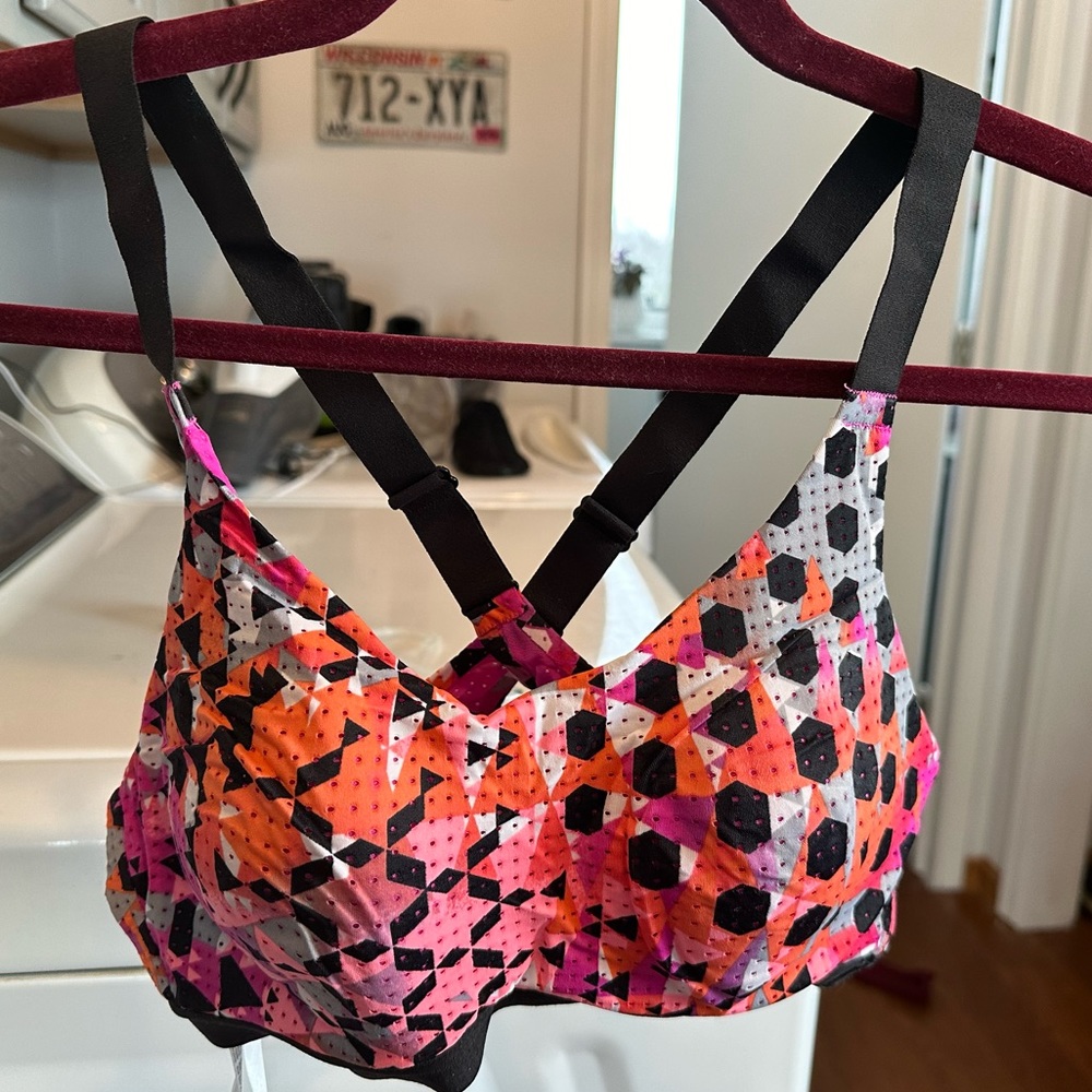 Victoria’s Secret Sport pink sports bra 34B
